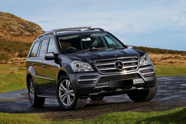 Stigtrinn Mercedes-Benz GL (X164) 2006 - 2012