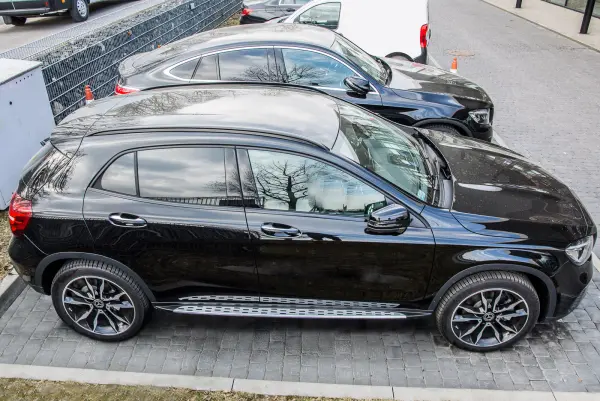 Stigtrinn Mercedes-Benz GLA (X156) 2013 - 2019 – bilde 2