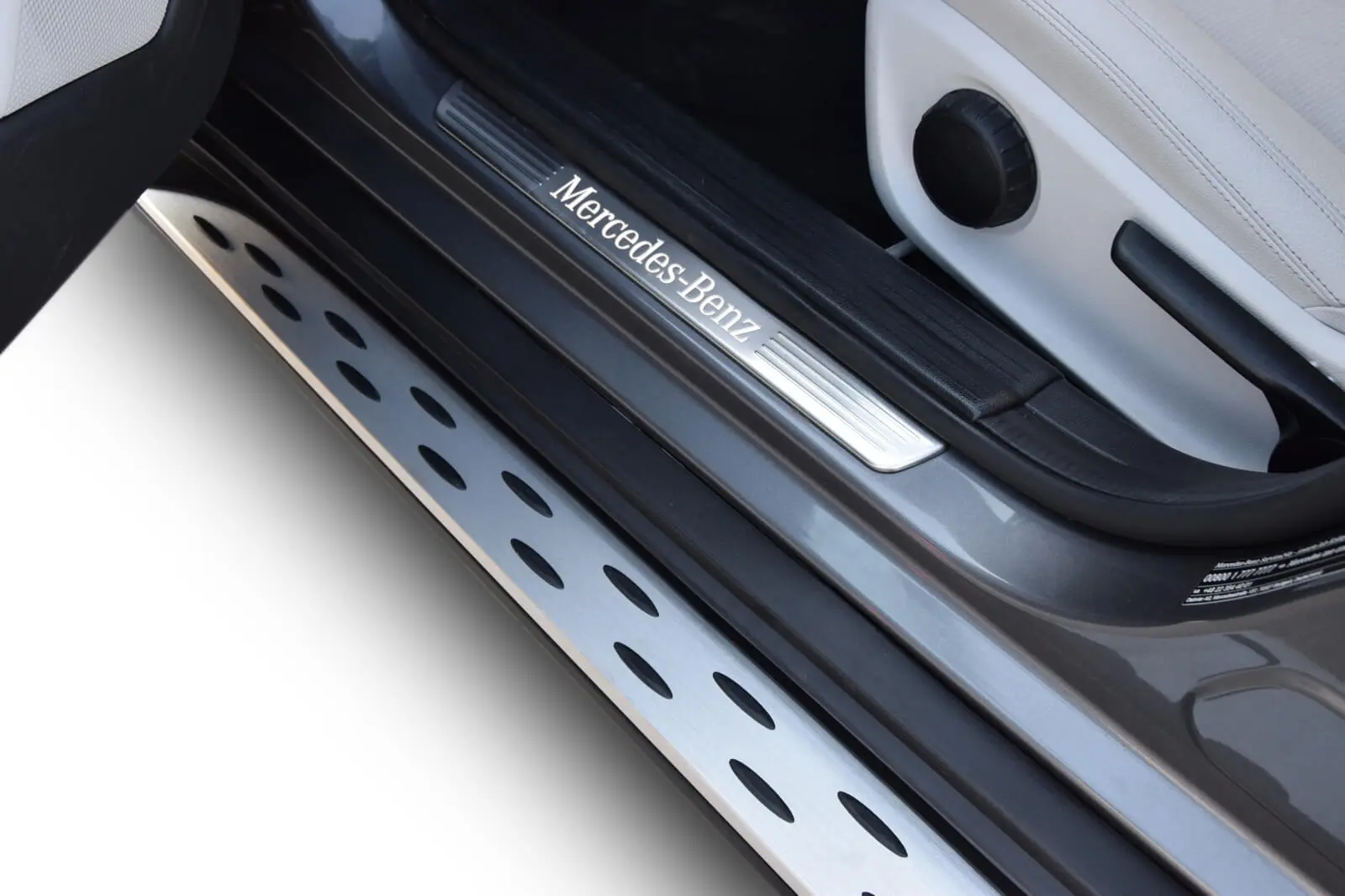 Stigtrinn Mercedes-Benz GLA (X156) 2013 - 2019 – bilde 5