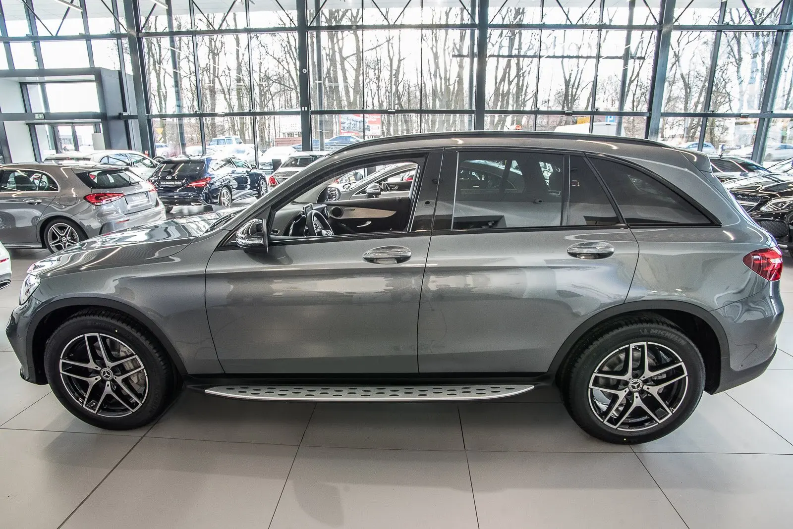 Stigtrinn Mercedes-Benz GLC (X253) 2015 - 2022   – bilde 2