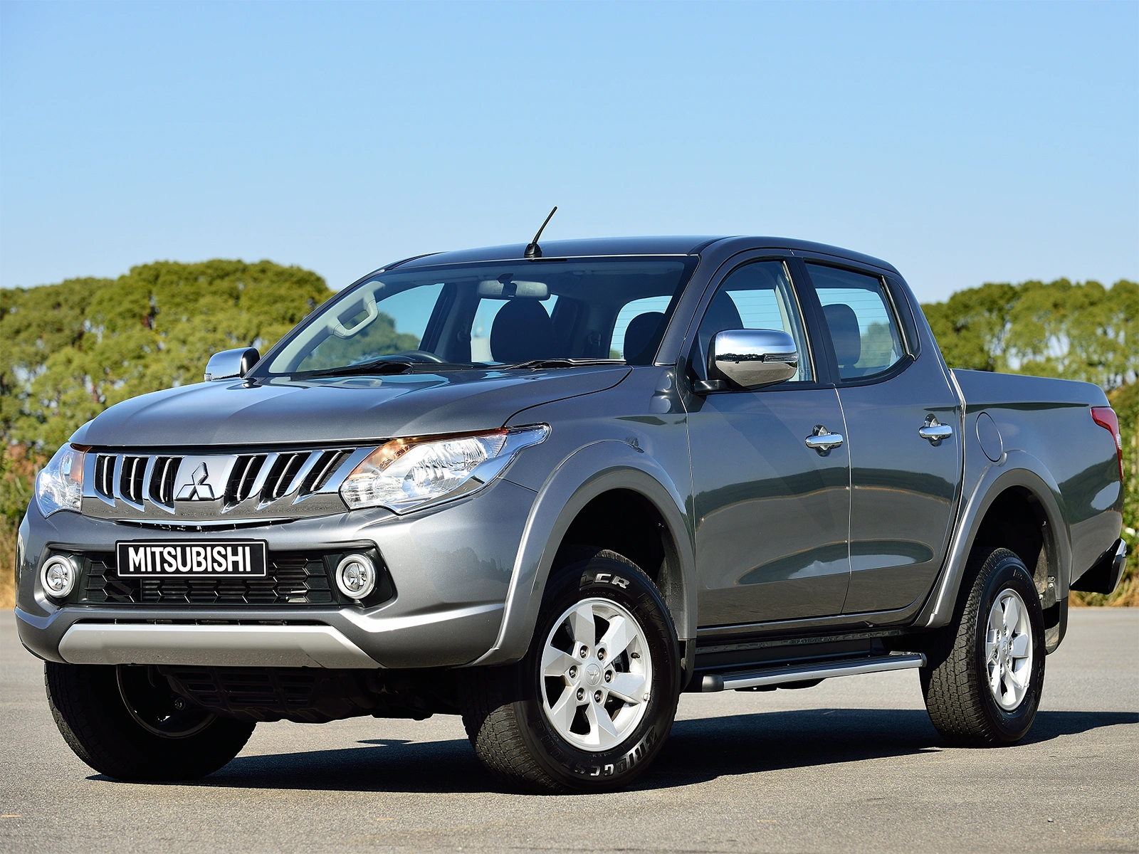 Stigtrinn Mitsubishi L200 2015 - 2025 │ Double Cab