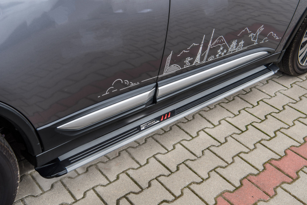 Stigtrinn Mitsubishi Outlander III 2012 - 2022