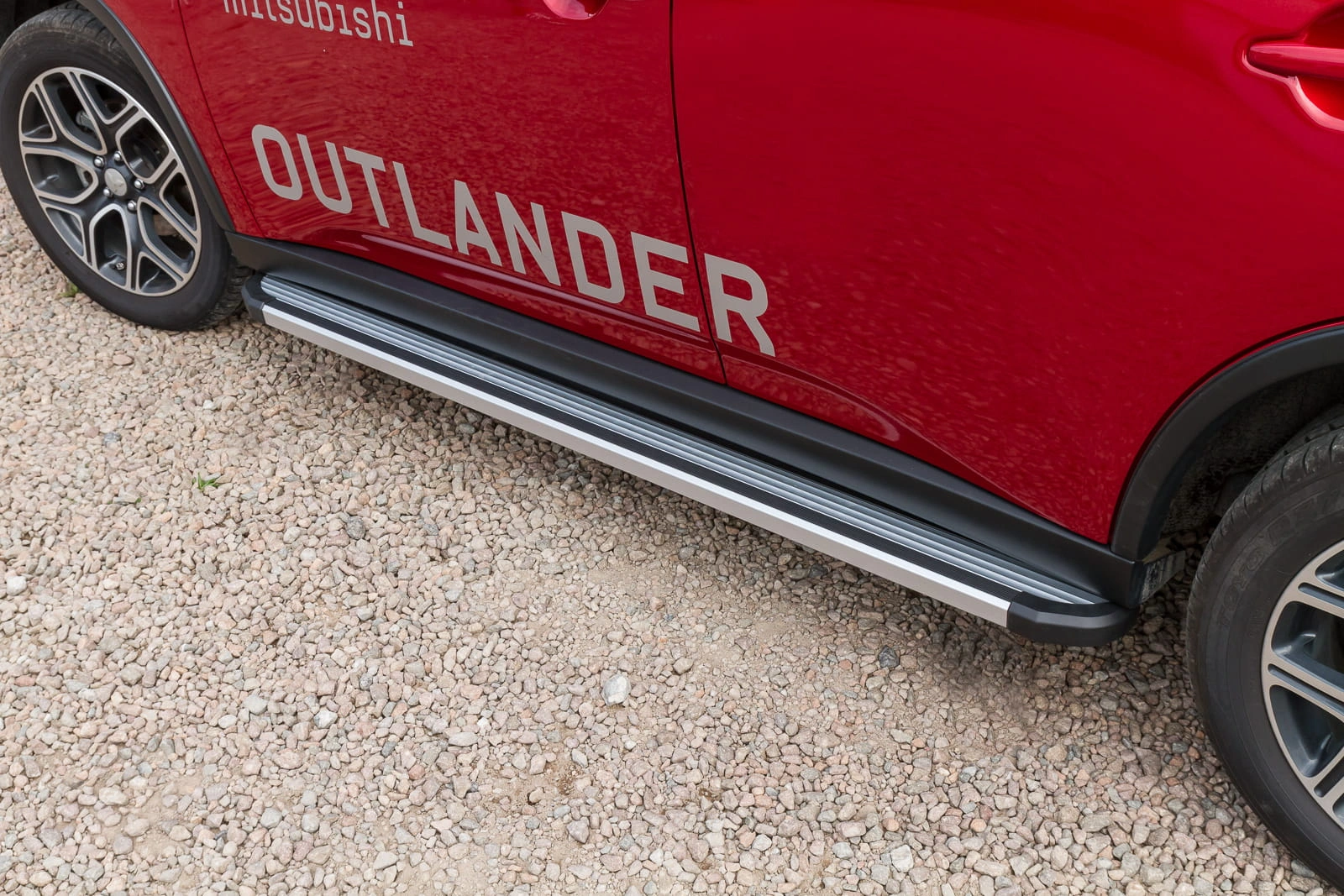 Stigtrinn Mitsubishi Outlander III 2012 - 2022