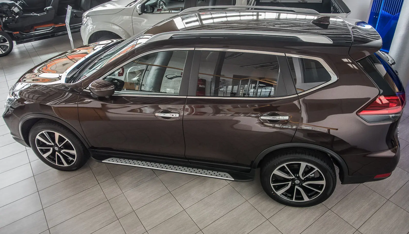 Stigtrinn Nissan X-Trail III (T32) 2013 - 2021 – bilde 6