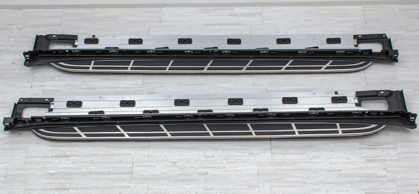 Stigtrinn Porsche Cayenne II (92A) 2010 - 2014 – bilde 2