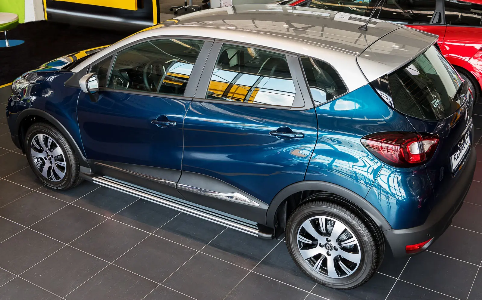 Stigtrinn Renault Captur I 2014-2019 – bilde 3