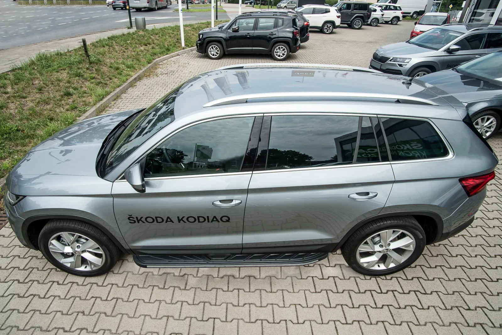 Stigtrinn Škoda Kodiaq I 2016 - 2024 – bilde 5