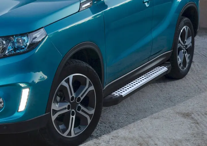 Stigtrinn Suzuki Vitara II (LY) 2015 - 2018