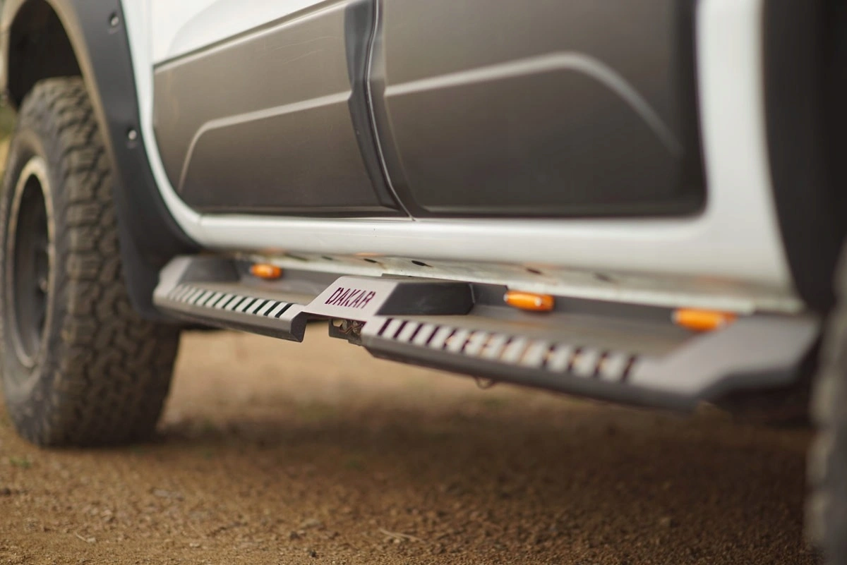 Stigtrinn Toyota Hilux VIII 2015 -> │ med LED-lys Dakar V2 Edition – bilde 3