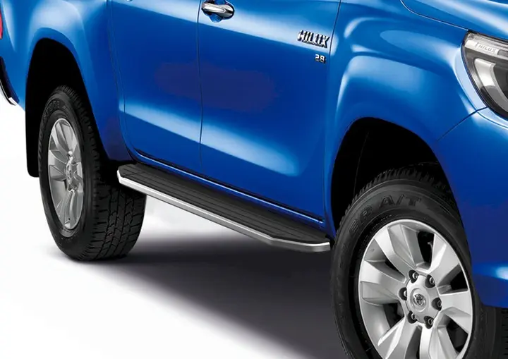 Stigtrinn Toyota Hilux VIII 2015 -> │ Revo