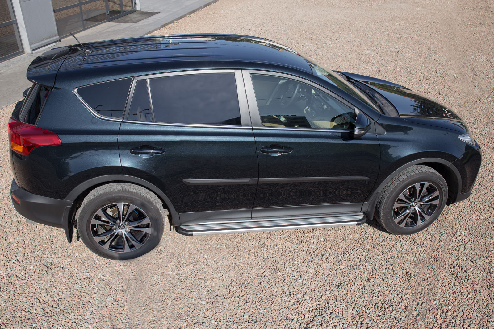 Stigtrinn Toyota RAV4 IV 2013 - 2015 – bilde 4