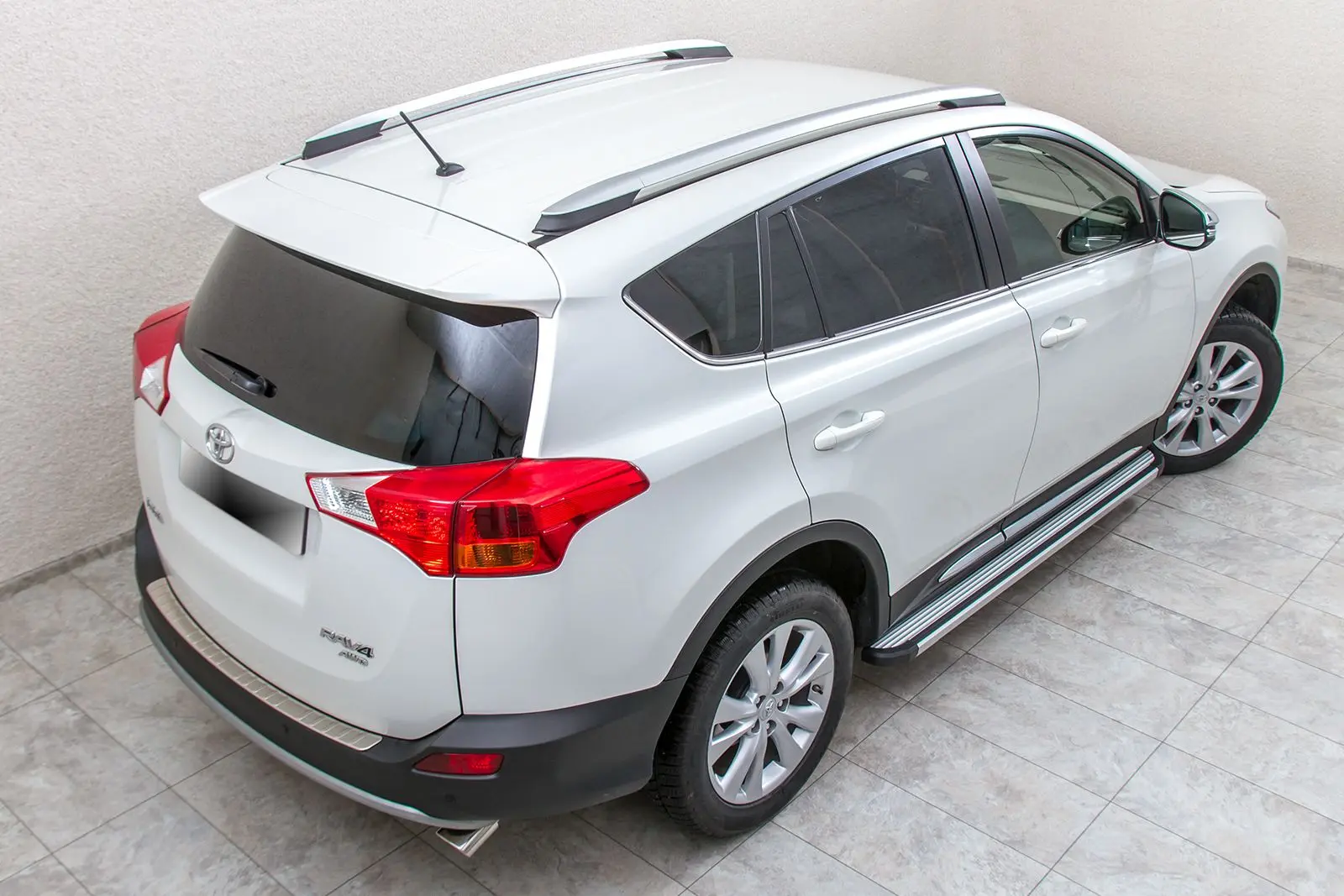 Stigtrinn Toyota RAV4 IV 2013 - 2015 – bilde 5