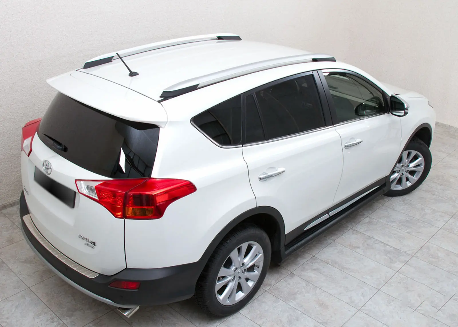 Stigtrinn Toyota RAV4 IV 2013 - 2015 – bilde 4