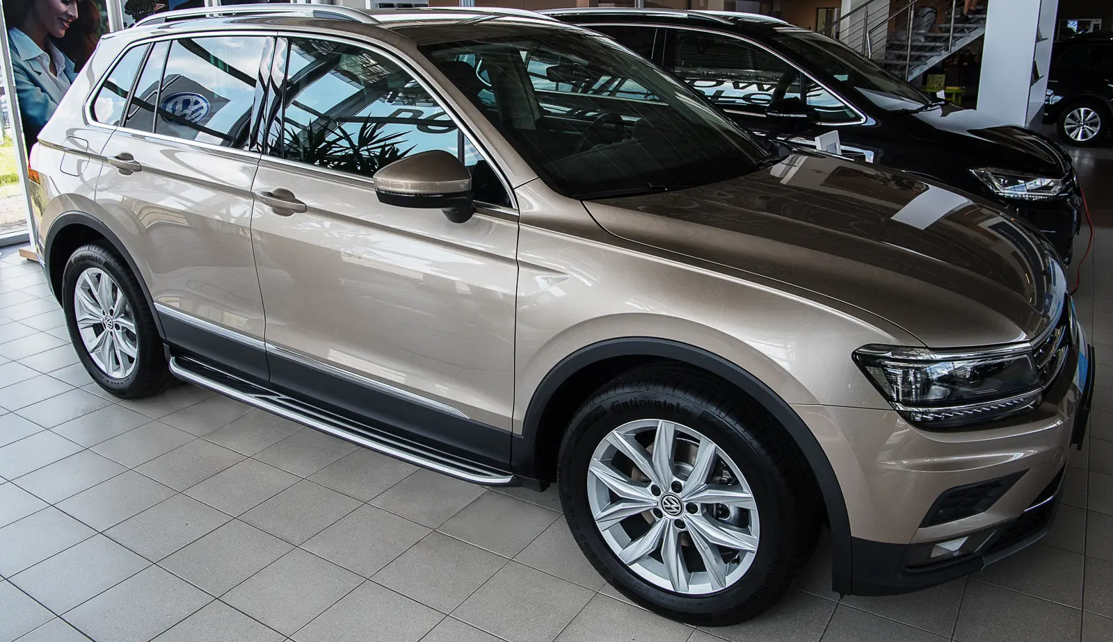 Stigtrinn VW Tiguan II 2016 - 2024 – bilde 4