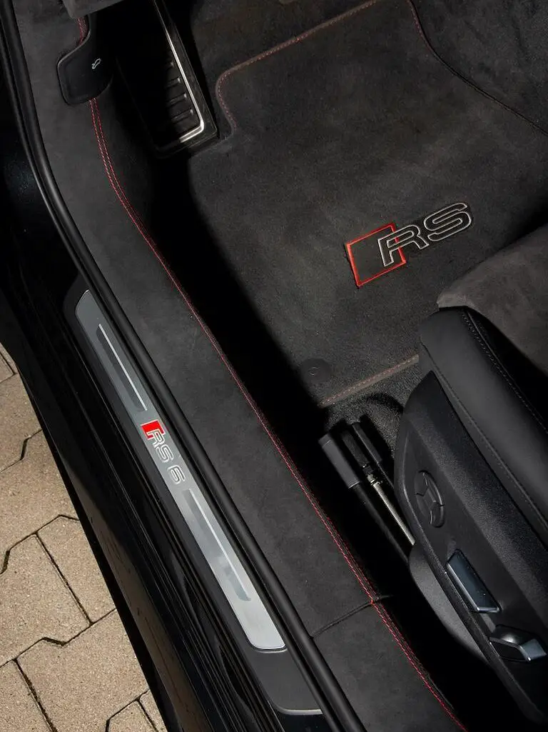 Stoffmatter Audi RS6 / RS7 | Genuine® Audi RS Premium Velour mats - sett 4 stk.