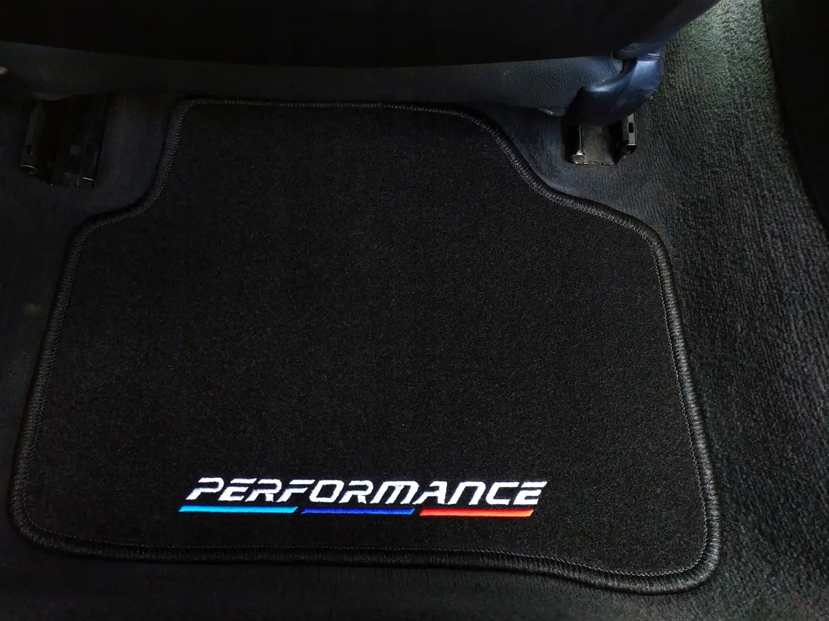 Stoffmatter BMW 3 (E46) 1998 - 2005 │ M Performance logo – bilde 9