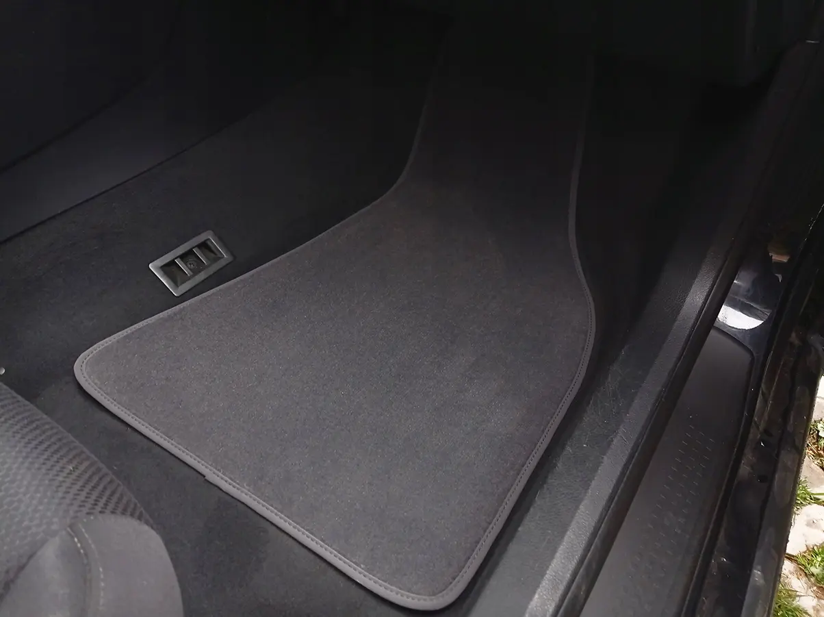 Stoffmatter grey Mercedes-Benz W123 1975 - 1986 – bilde 7