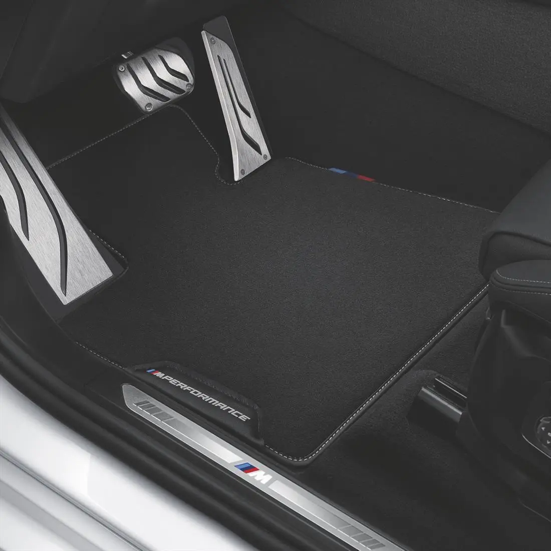Stoffmatter M Performance BMW X1 (F48) 2015-2022 / BMW X2 (F39) 2017 - 2023 / BMW X1 III (U11) 2022-> / BMW iX1 (U11 BEV) 2022 ->