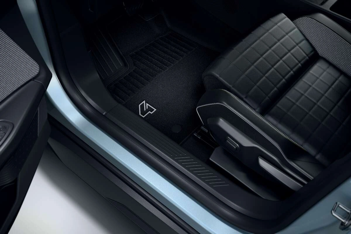 Stoffmatter Renault 4 E‑Tech Electric 2025 -> │ Tekstilmatter Genuine® Premium – skreddersydd sett