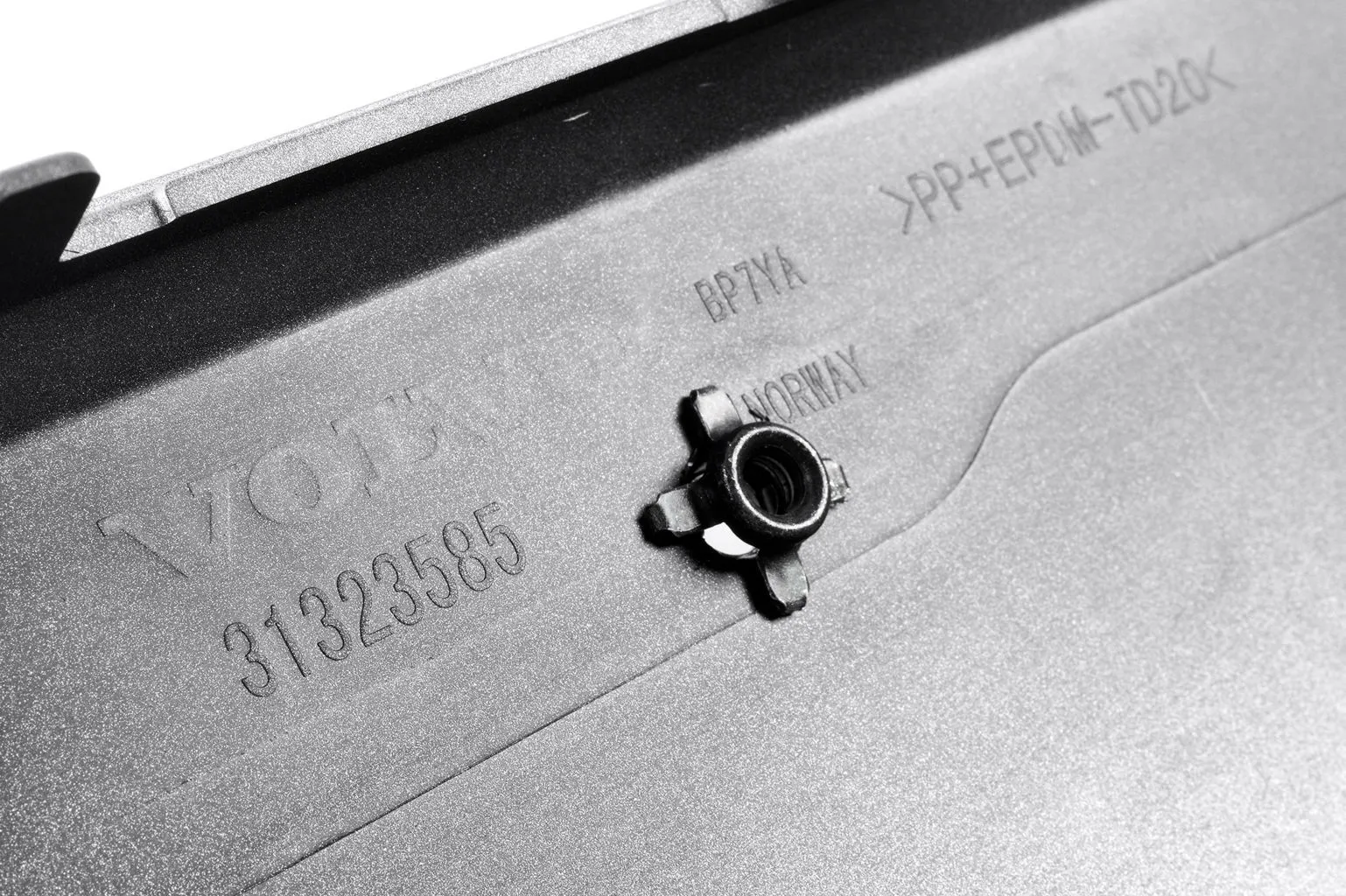 Støtfangerlist foran Volvo Genuine® XC90 2003-2014 │ Silver matt – bilde 2