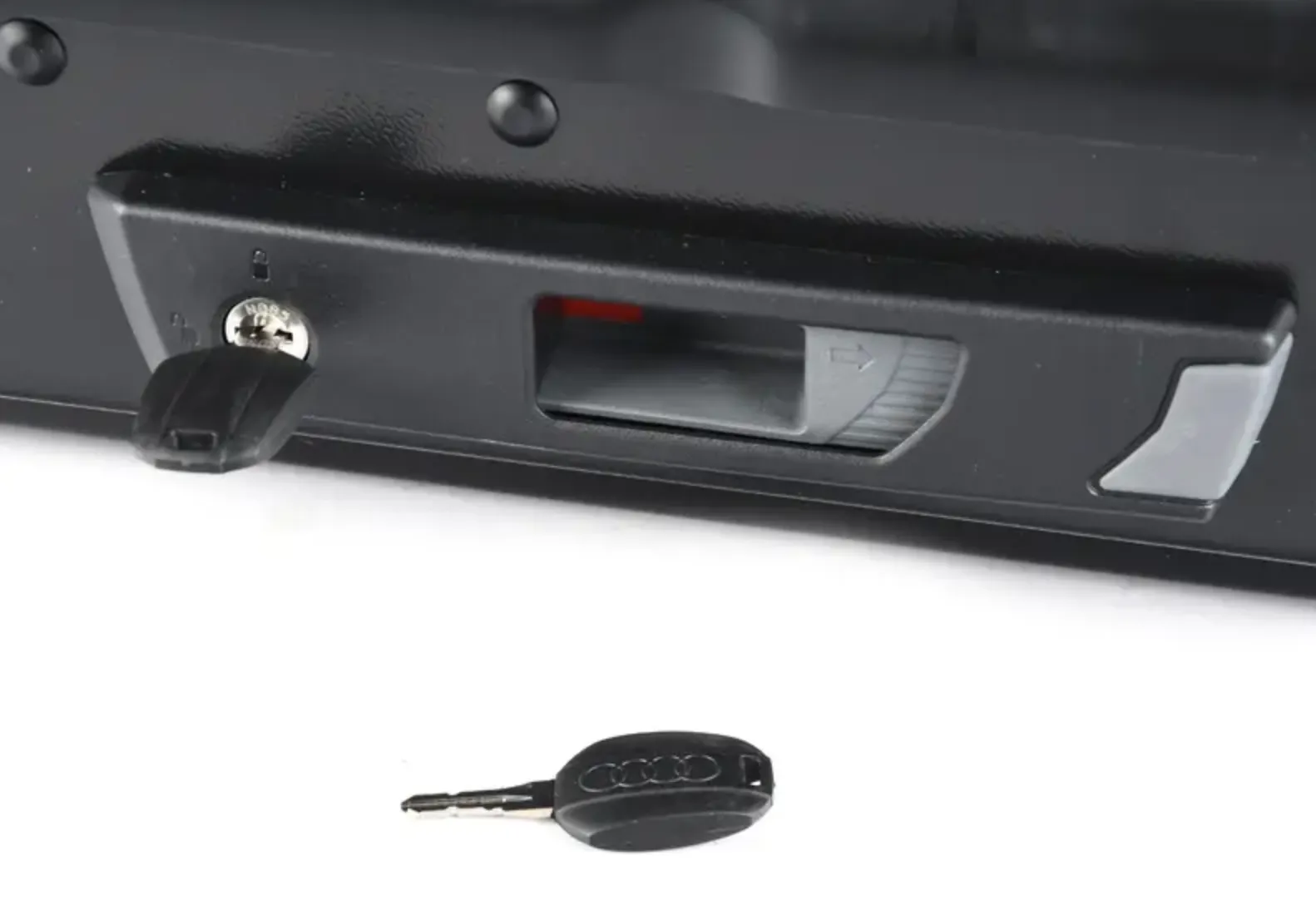 Takboks Audi Ski and Luggage Box │ Skiboks Roof Box 430 Lockable Quick Attachment System - Black Edition – bilde 5