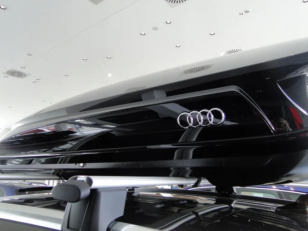 Takboks Audi Ski and Luggage Box │ Skiboks Roof Box 430 Lockable Quick Attachment System - Black Edition – bilde 9