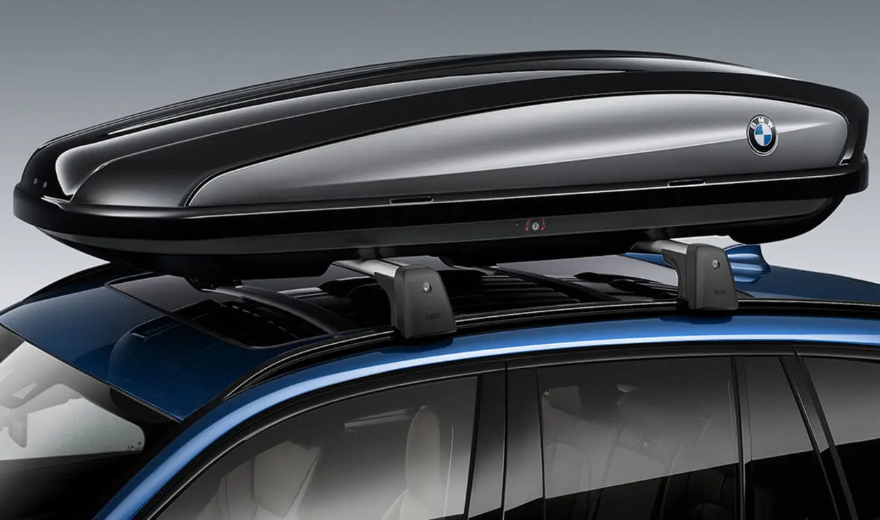 Takboks BMW │ Roof Box 320 Lockable Quick Attachment System - Skiboks Black Edition Image 4