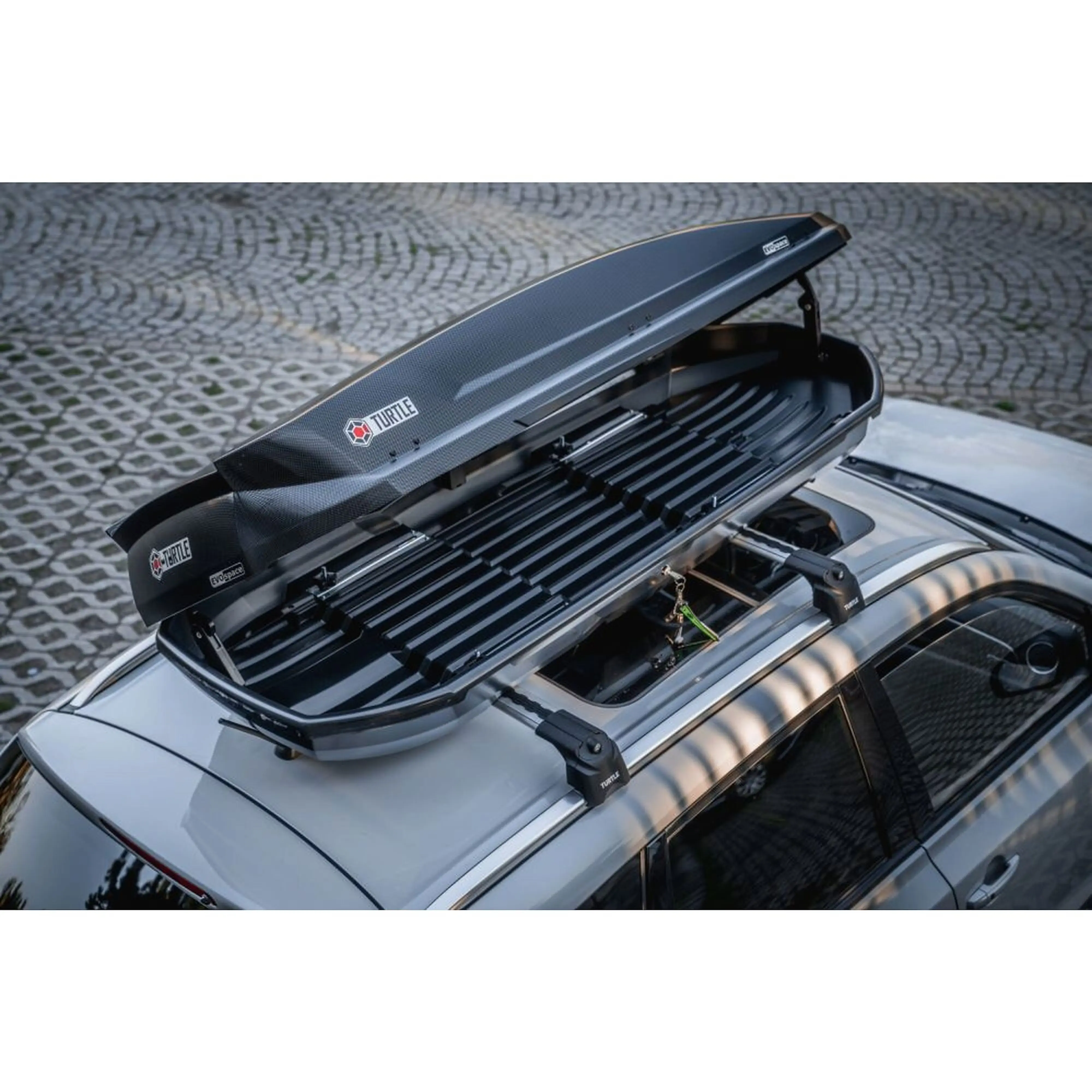 Takboks Evo Space 320 │ Skiboks Roof Box - Black Piano Edition – bilde 15
