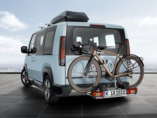 Takboks Kia │ Roof Box 330 Quick Attachment System - Skiboks Black Edition – bilde 2