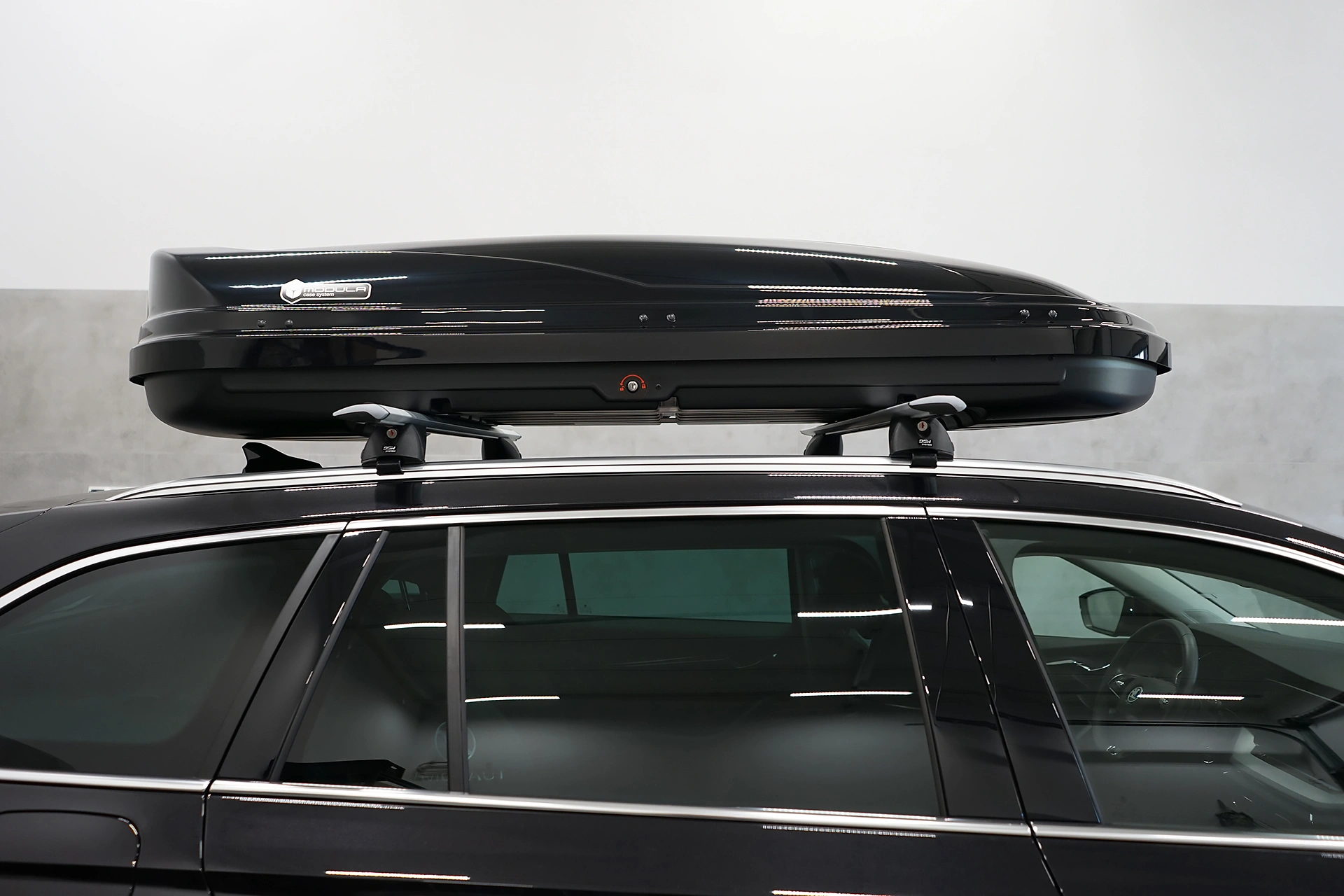 Takboks Modula WeGo 500 Dual Open Sort Blank │ Skiboks Roof Box Glossy Black Edition - 500 L – bilde 12