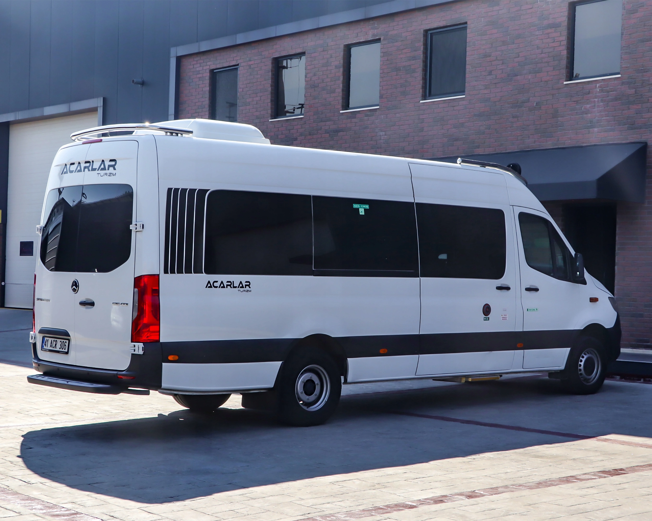 Takbøyle bak Mercedes Sprinter (W907) 2018 -> │ Ø60 mm -Gloss Rustfritt Stål – bilde 4