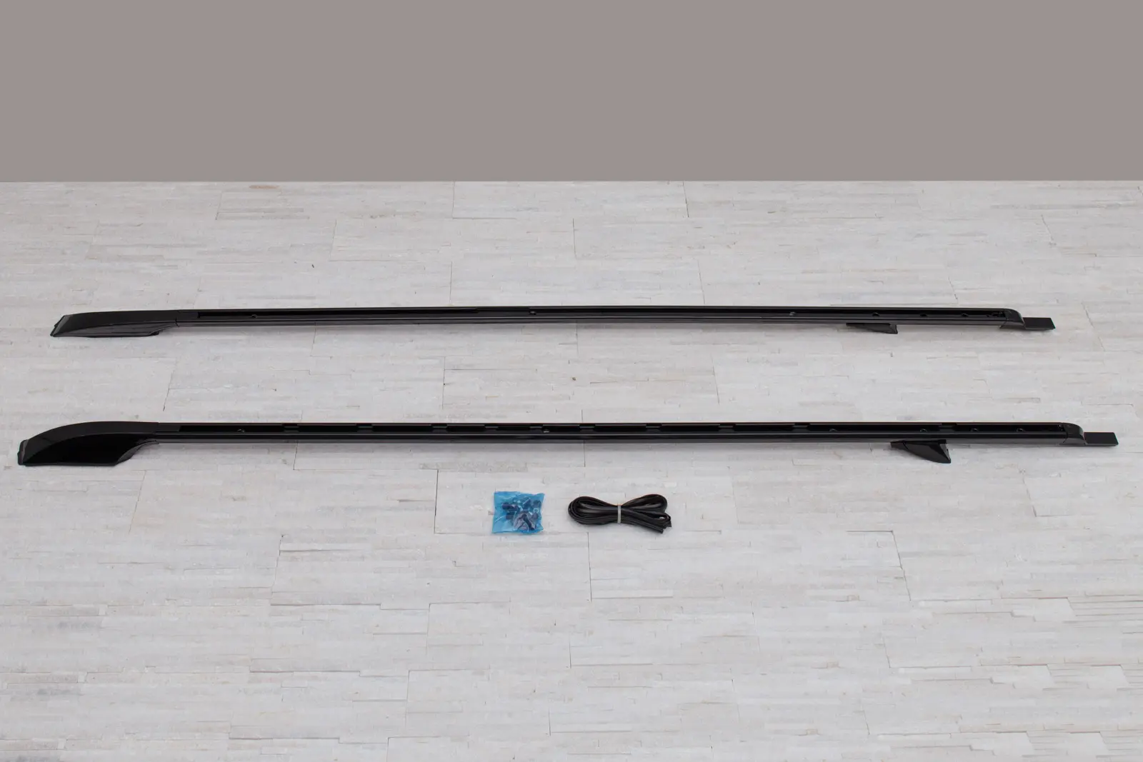 Takrails Land Rover Discovery 3 / 4 (L319) 2004 - 2016 – bilde 2