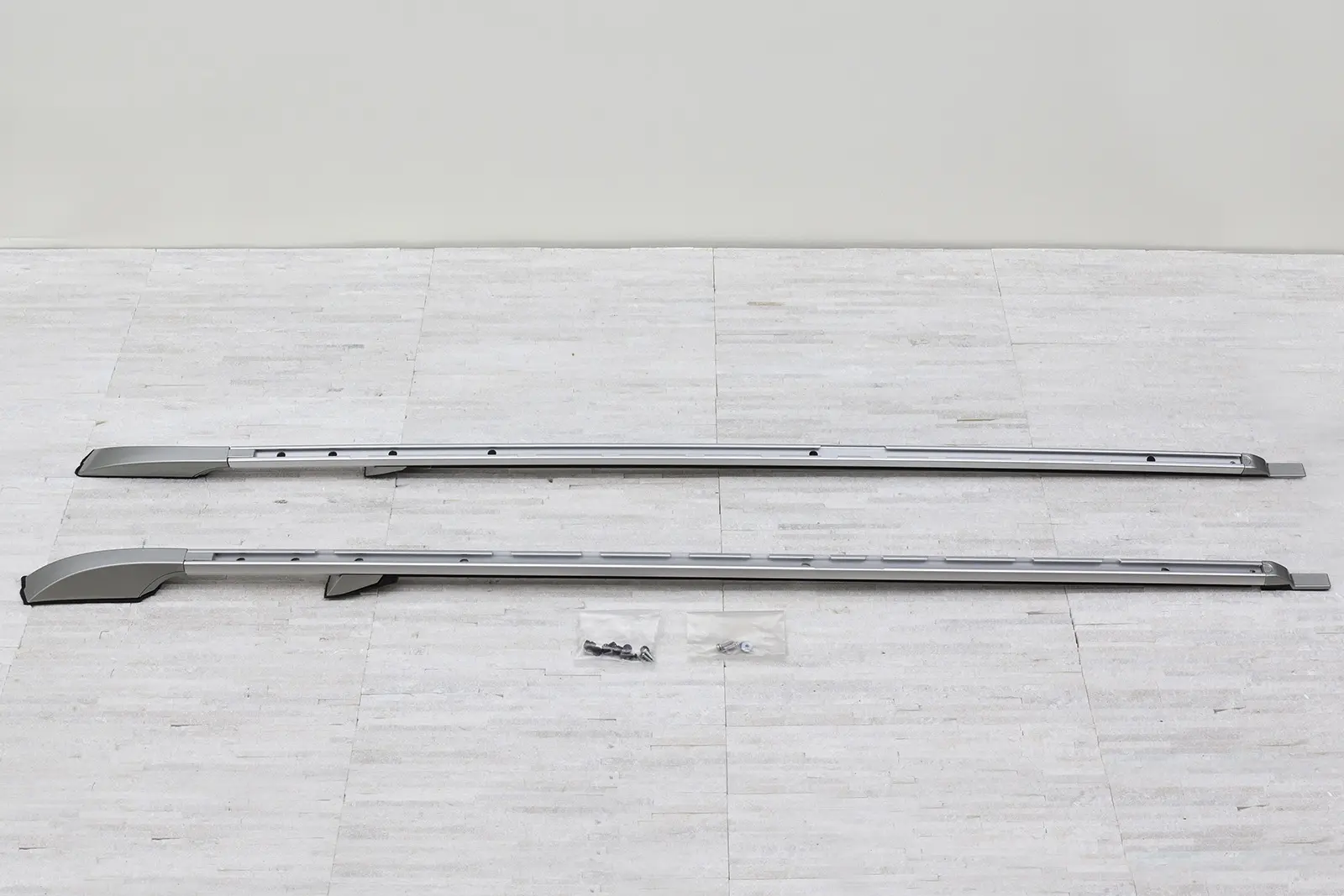 Takrails Land Rover Discovery 3 / 4 (L319) 2004 - 2016 – bilde 2