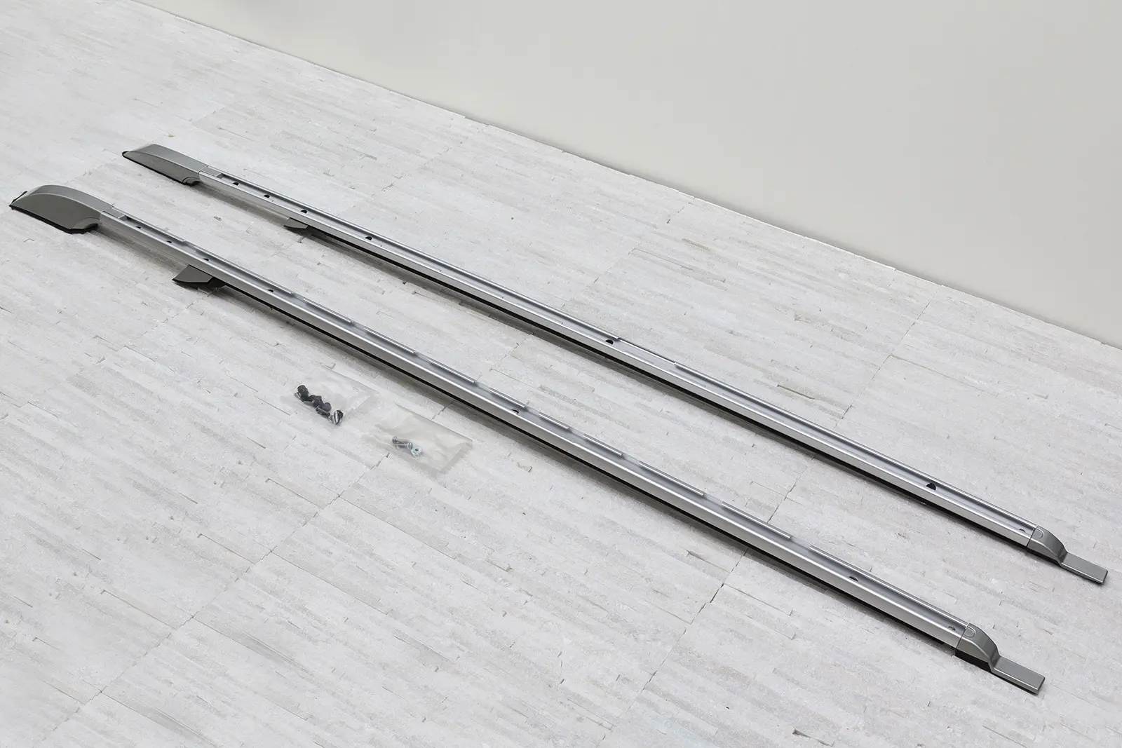 Takrails Land Rover Discovery 3 / 4 (L319) 2004 - 2016 – bilde 4