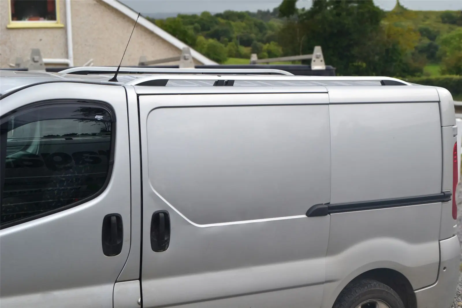Takrails Nissan Primastar I 2002 - 2016 / Opel Vivaro A / Renault Trafic II 2001 - 2014