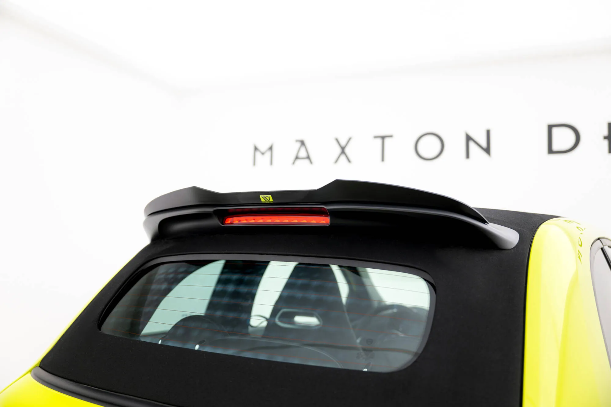 Takspoiler Abarth 500e 2023 -> | Glossy Black Edition