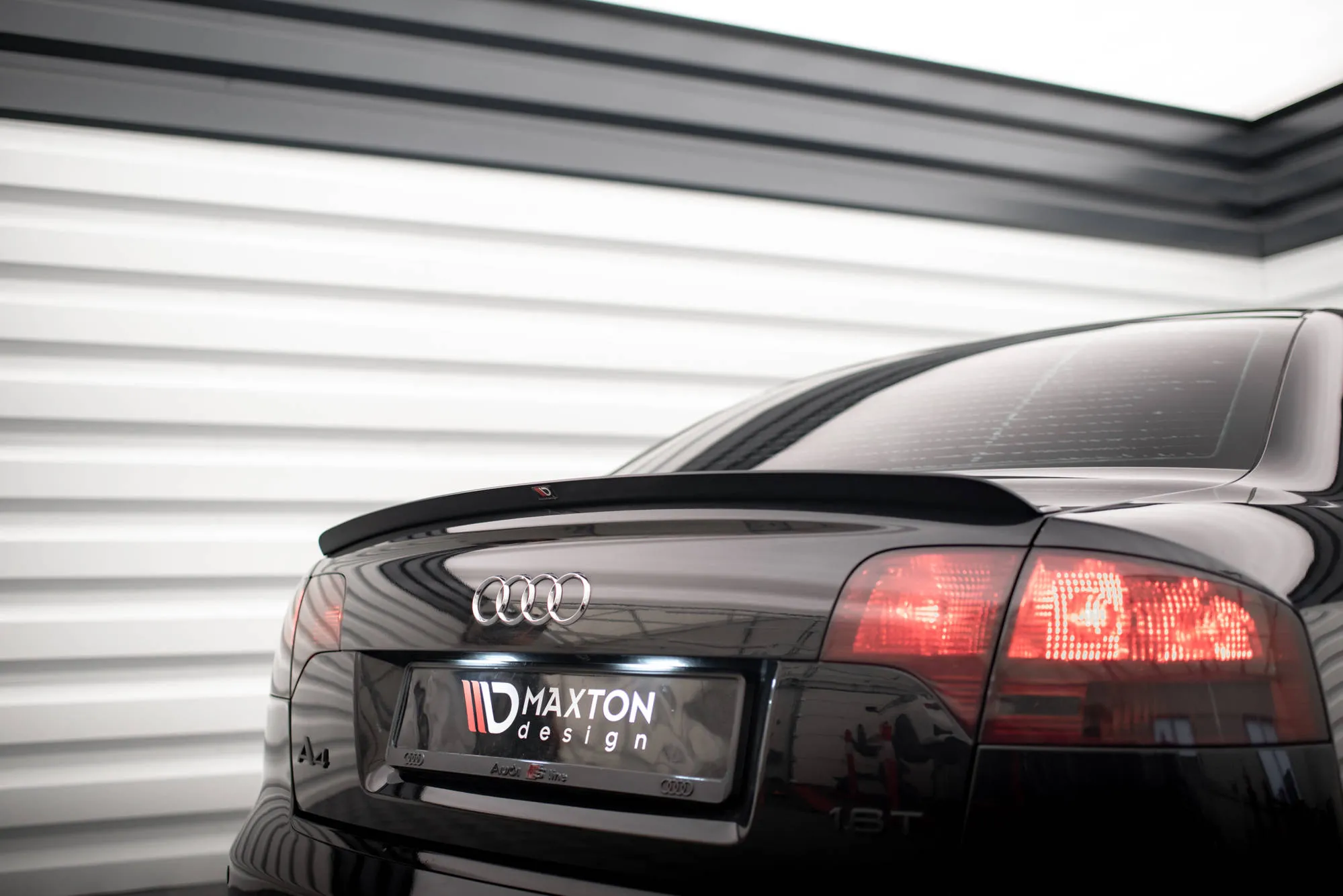 Takspoiler Audi A4 (B7) 2004-2007 | Glossy Black Edition