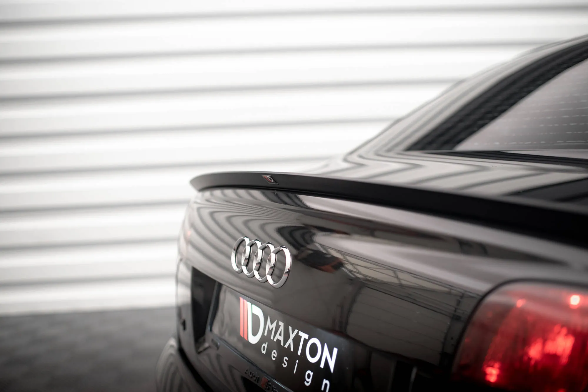 Takspoiler Audi A4 (B7) 2004-2007 | Glossy Black Edition – bilde 3