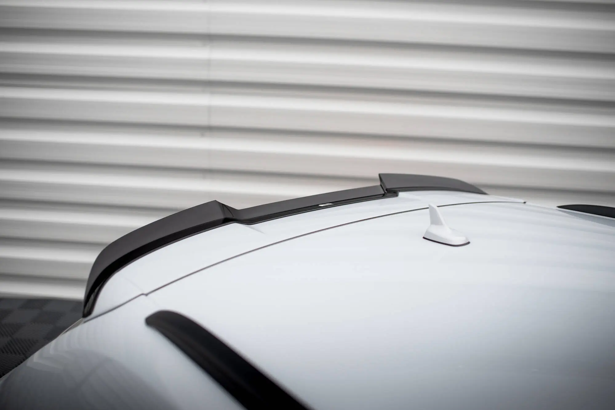 Takspoiler Audi A4 B8 Competition Avant facelift 2011 - 2015 | Glossy Black Edition – bilde 3