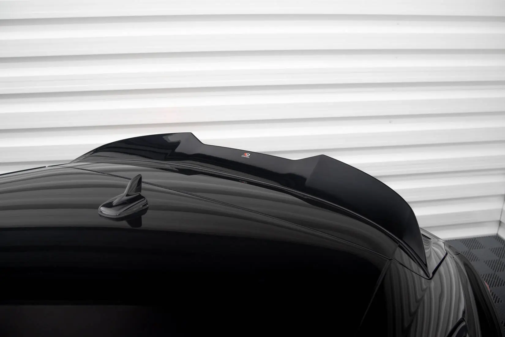 Takspoiler Audi Q3 Sportback F3 2019 - 2025 | 3D Glossy Black Edition