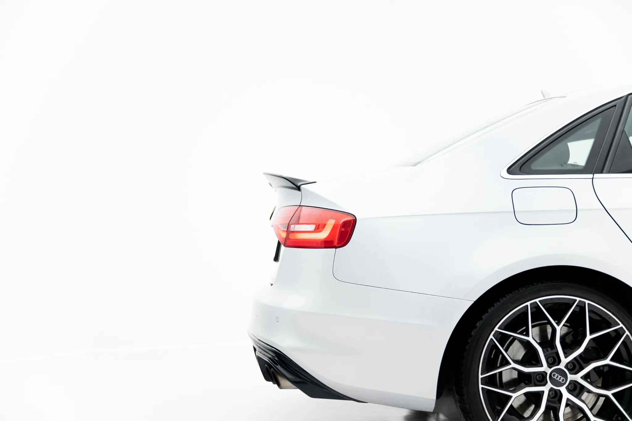 Takspoiler Audi S4 (B8) 2012-2015 (facelift) | Glossy Black Edition – bilde 3