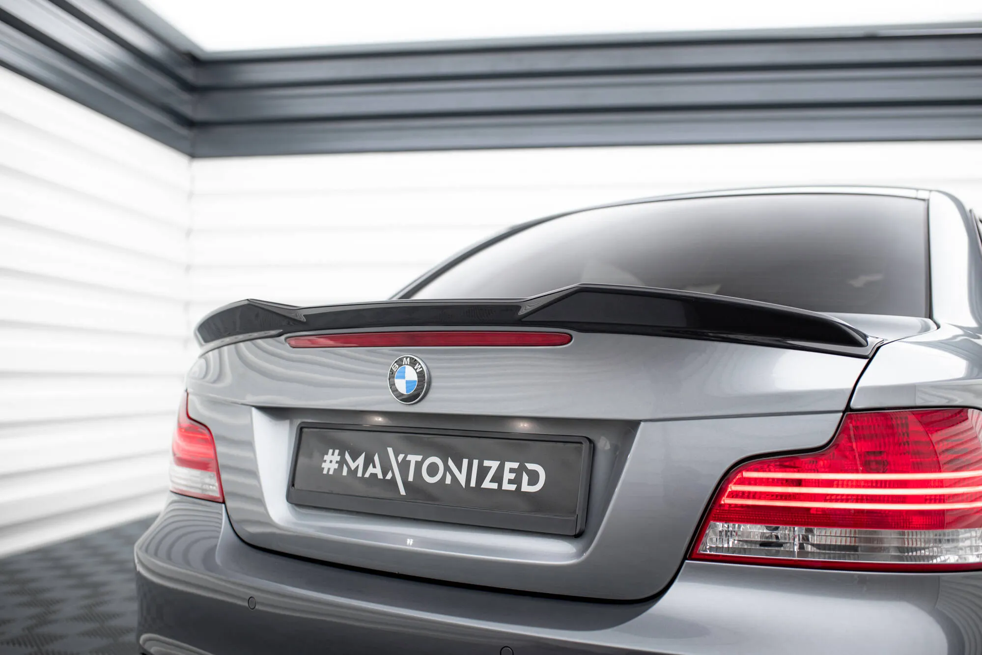 Takspoiler BMW 1 M-Pack (E82) 2007 - 2011 | Glossy Black Edition