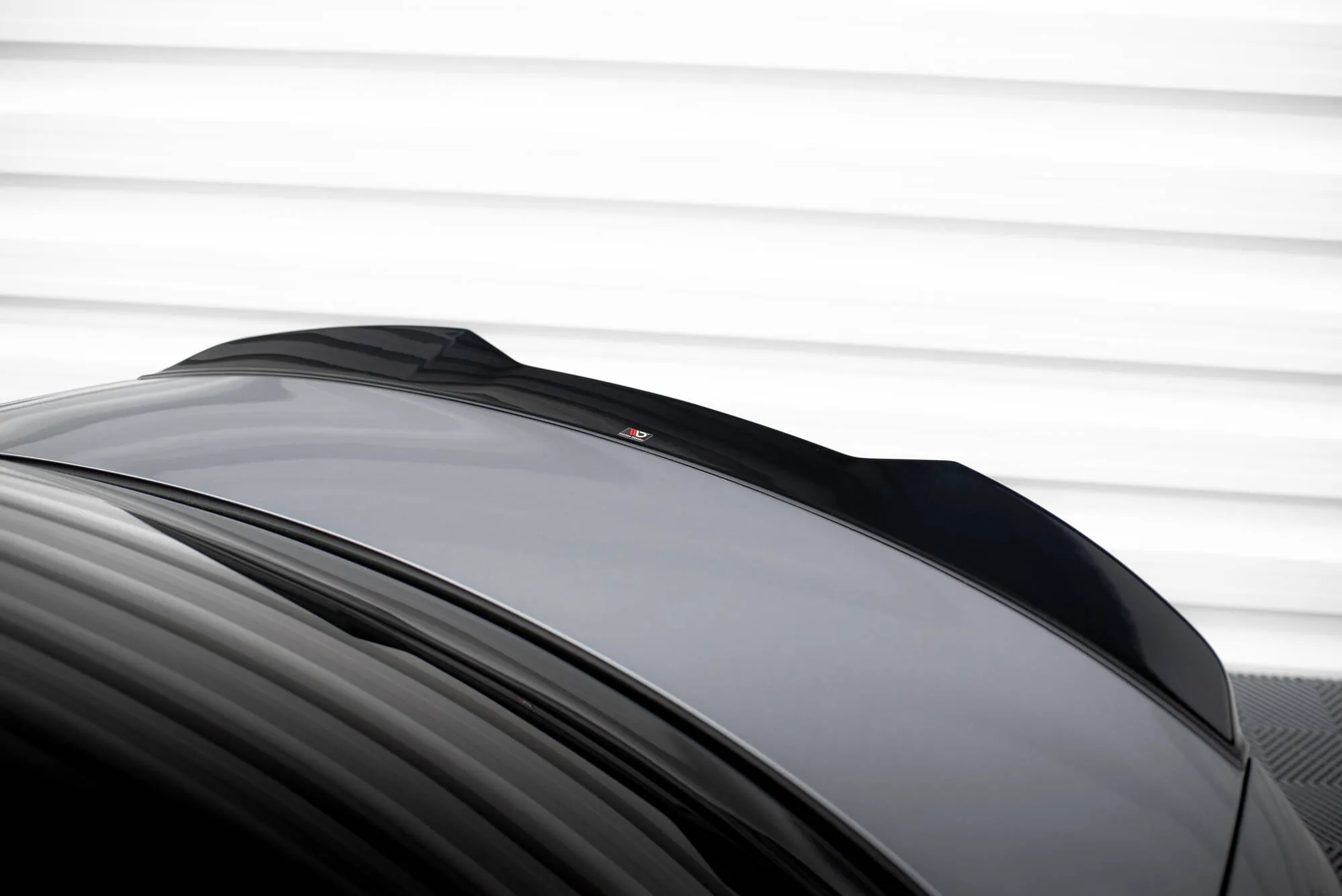 Takspoiler BMW 1 M-Pack (E82) 2007 - 2011 | Glossy Black Edition – bilde 5