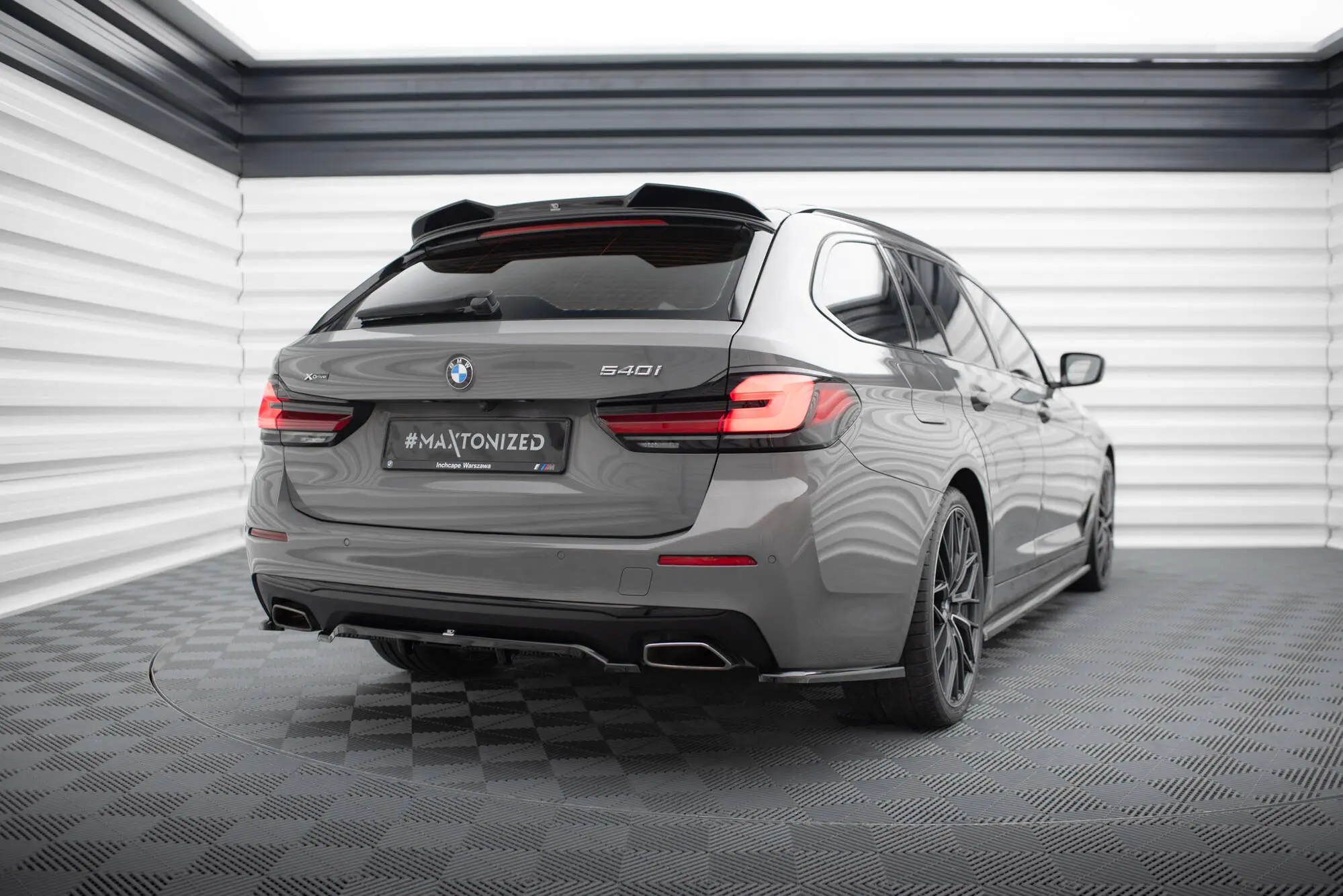 Takspoiler BMW 5 (G31) Touring 2017 - 2023 | 3D Glossy Black Edition Image 5