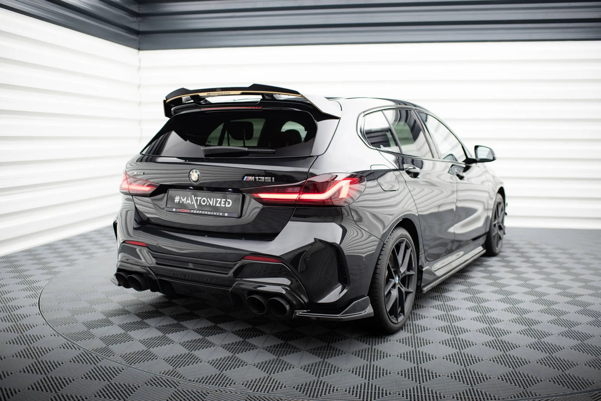 Takspoiler BMW M135i (F40) M-Performance 2019 - 2024 | Glossy Black Edition – bilde 3