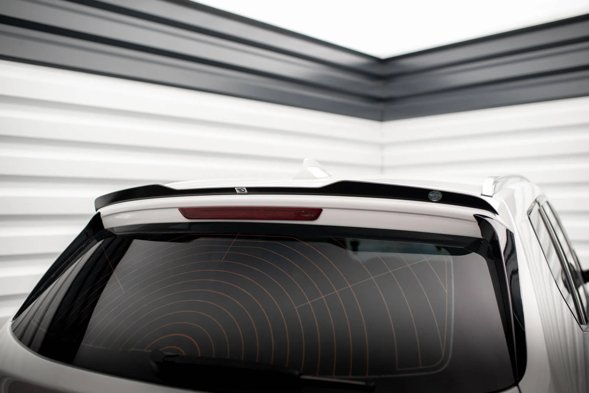 Takspoiler BMW X3 (F25) LCI 2014 - 2017 | Glossy Black Edition