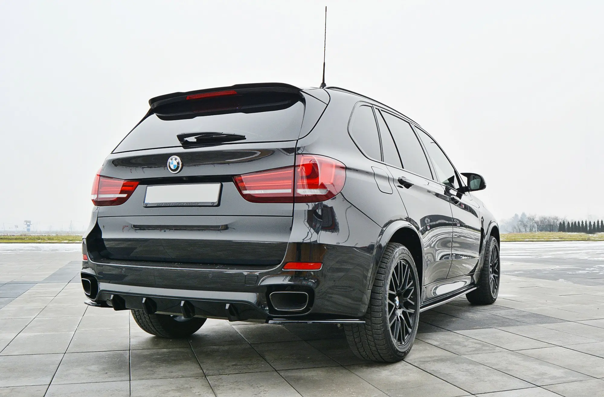 Takspoiler BMW X5 (F15) 2013 - 2018 – bilde 2