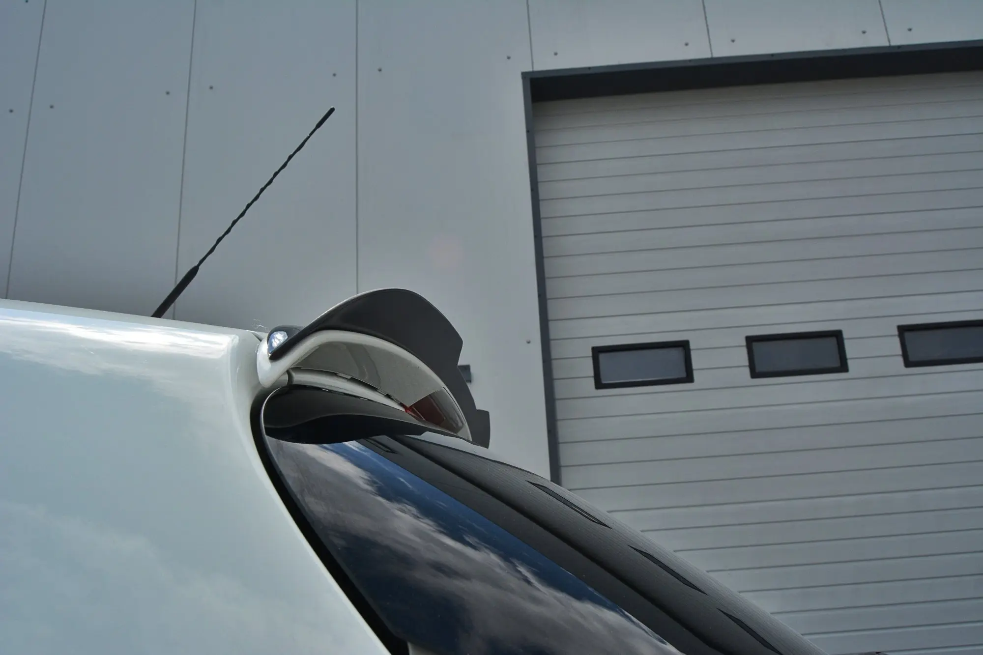 TAKSPOILER Fiat Bravo mk2 Sport 2007-2014 – bilde 4