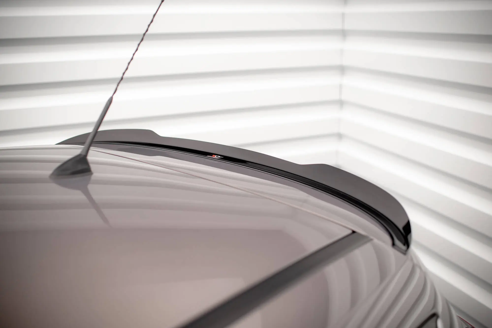 TAKSPOILER Ford C-MAX II 2010-2014 – bilde 4