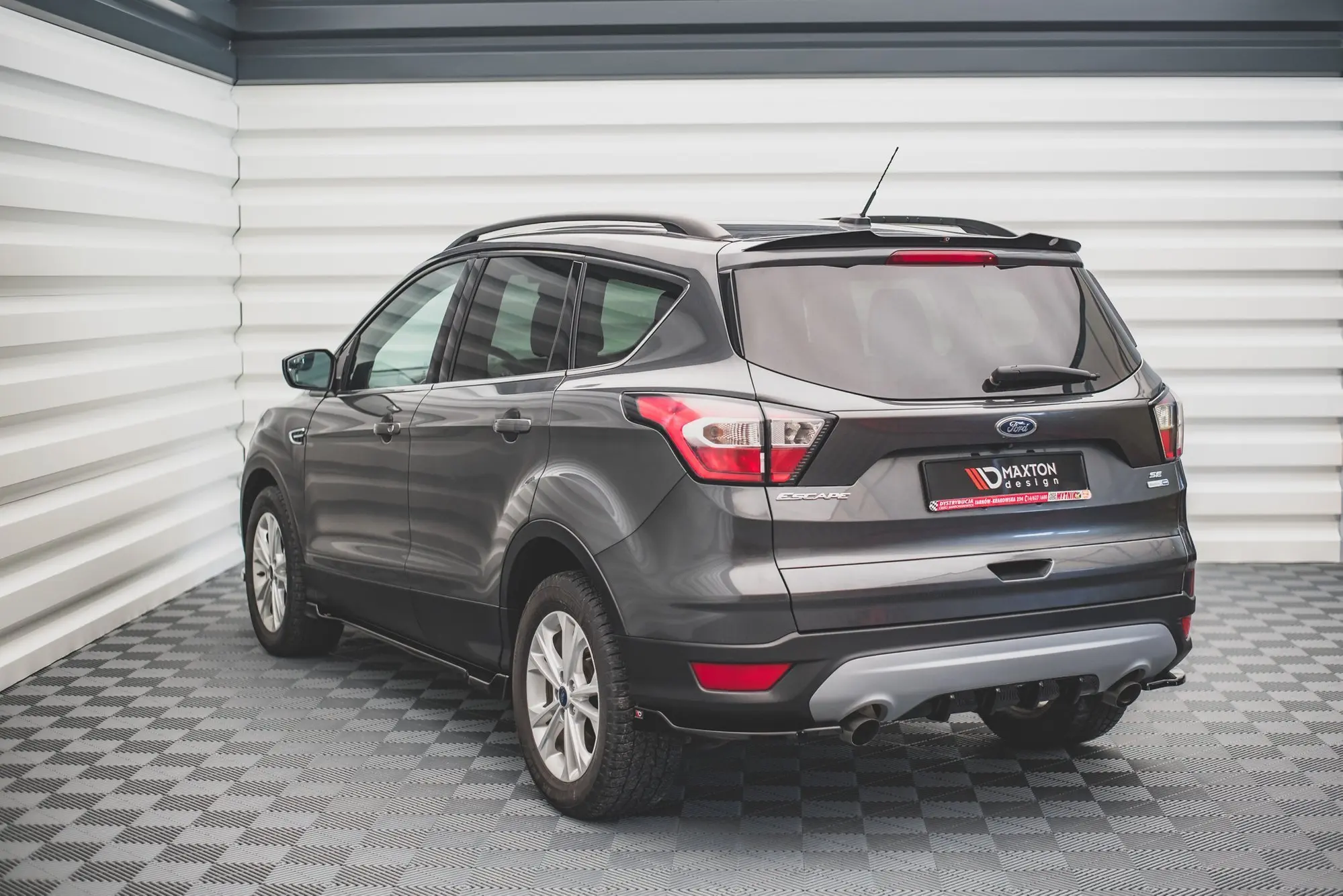 TAKSPOILER FORD Escape III 2012-2019 – bilde 3
